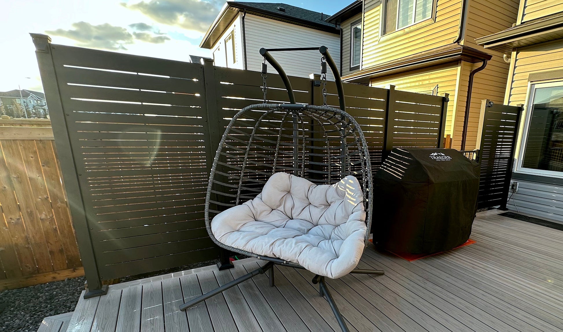 Privacy Screen - VISTA